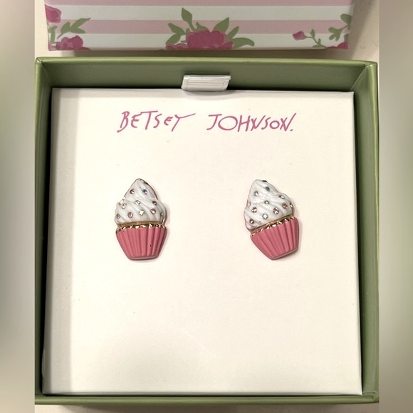 NWT BETSEY JOHNSON PINK CUPCAKE PINK BLING STUD EARRINGS - Picture 1 of 5
